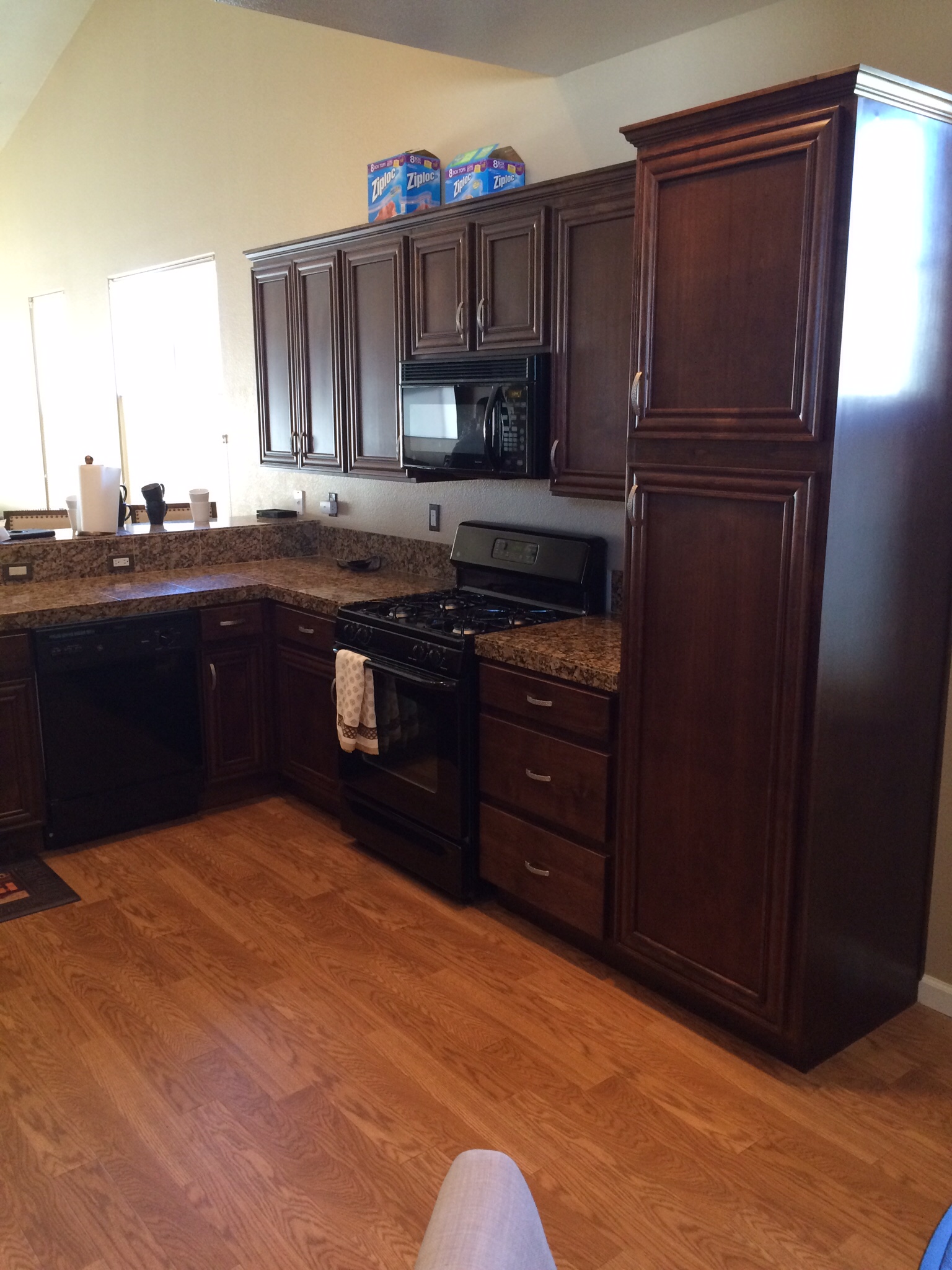 Bottom of Upper CAbinets Refacing